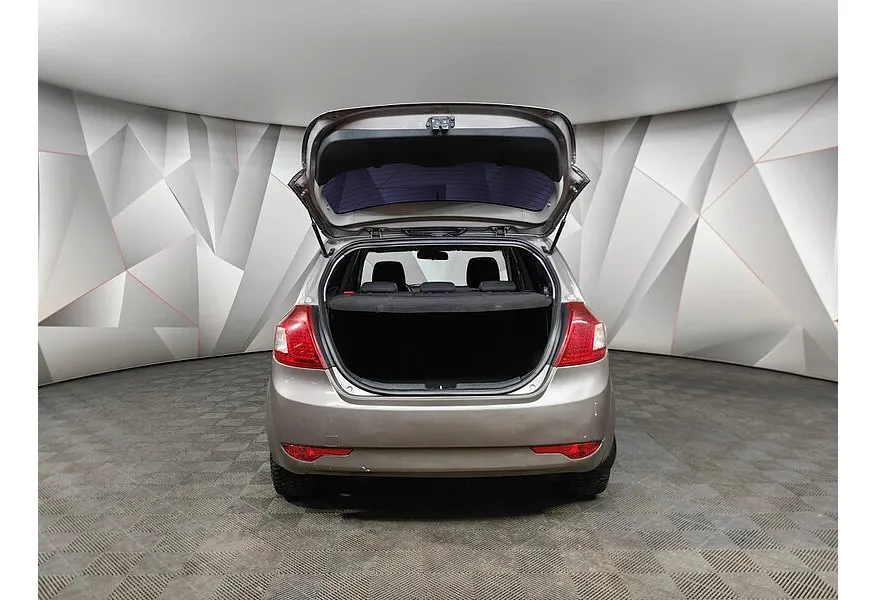 Kia Ceed 1.6 AT (122 л.с.) Бежевый в АВИЛОН. Слайд №10