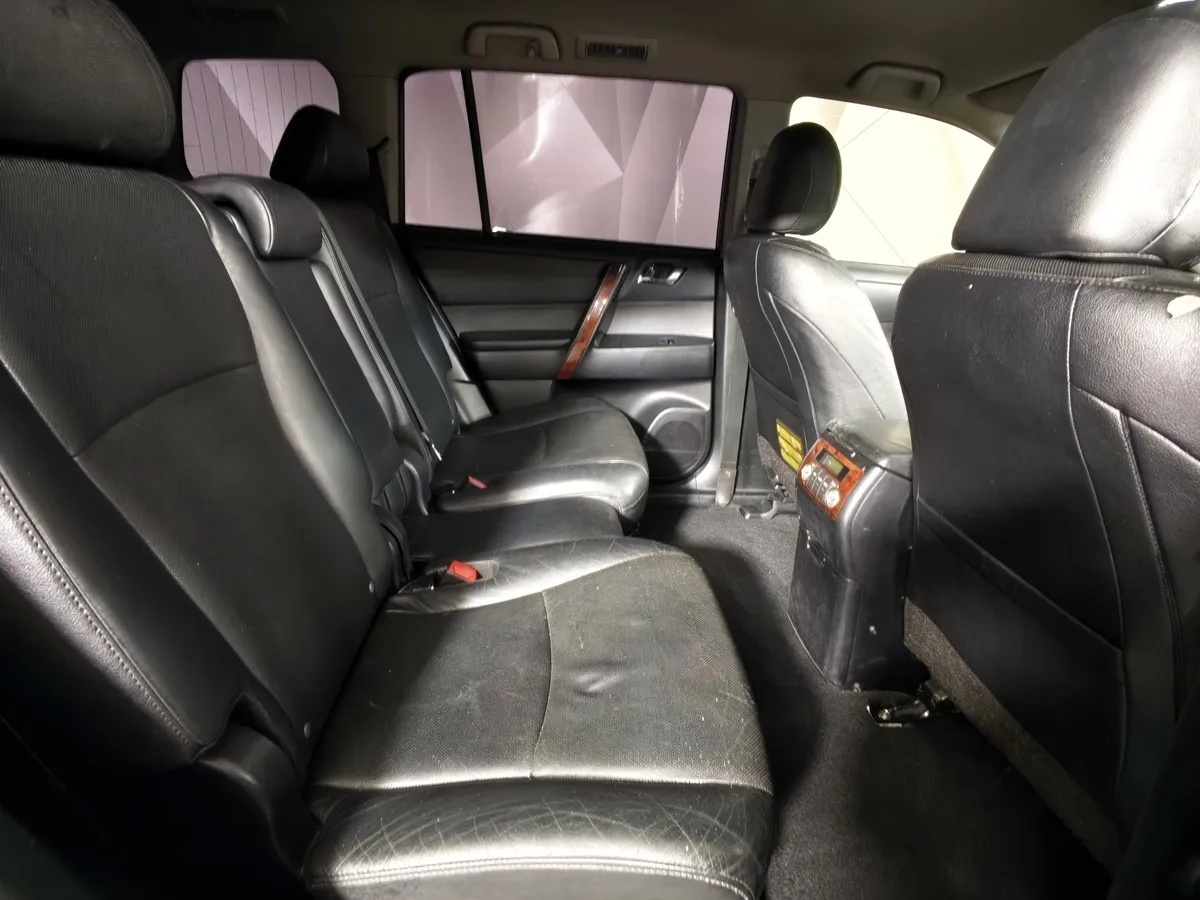 Toyota Highlander 3.5 AT 4WD (273 л.с.) Комфорт Белый в АВИЛОН. Слайд №16