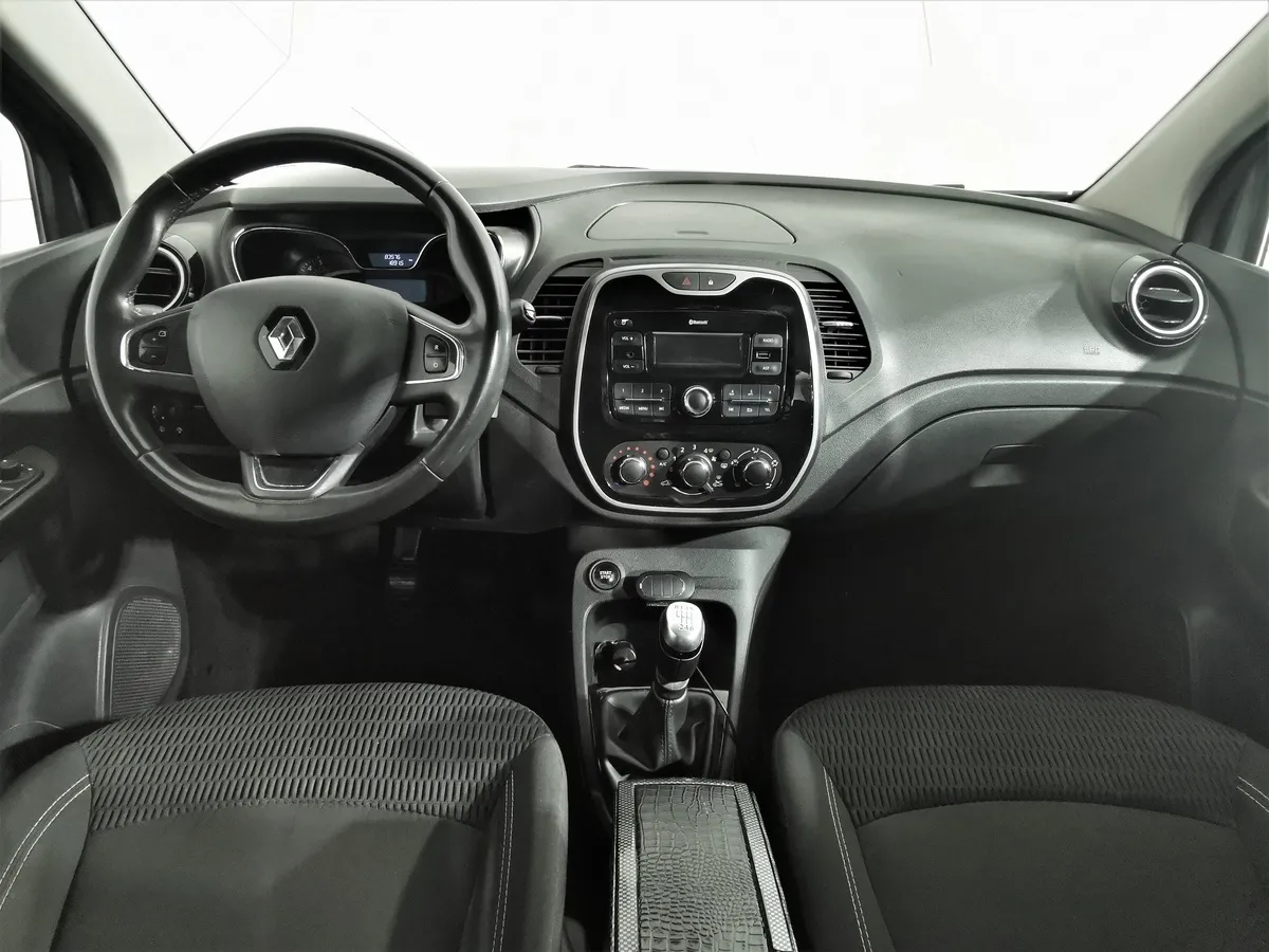 Renault Kaptur 2.0 MT AWD (143 л.с.) Drive Серый в АВИЛОН. Слайд №13
