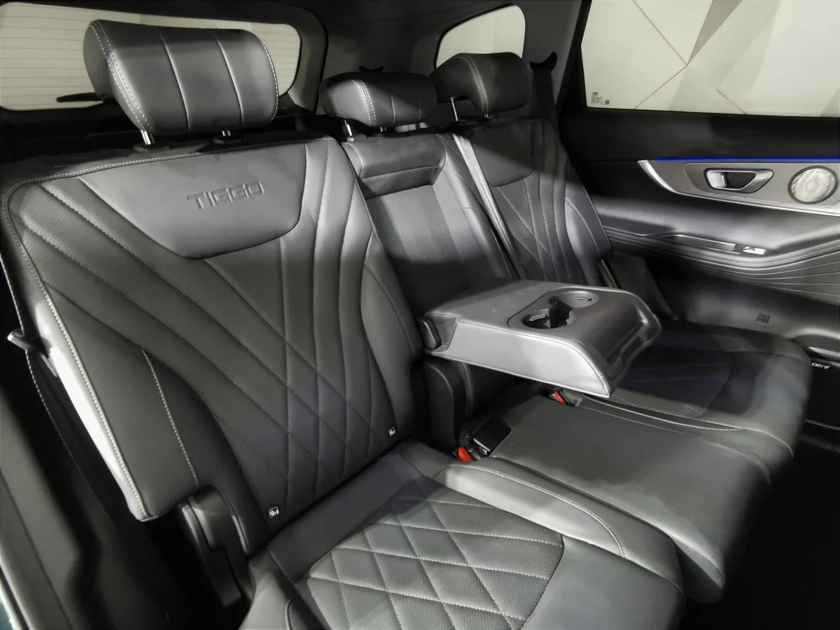 Chery Tiggo 8 Pro Max 2.0 AMT AWD (197 л.с.) Ultimate Зеленый в АВИЛОН. Слайд №15