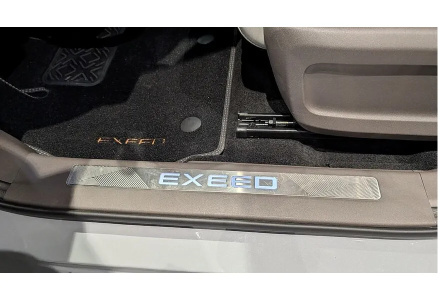 EXEED RX 2.0T 8AT 4WD (249 л.с.) Flagship Серый в АВИЛОН. Слайд №16