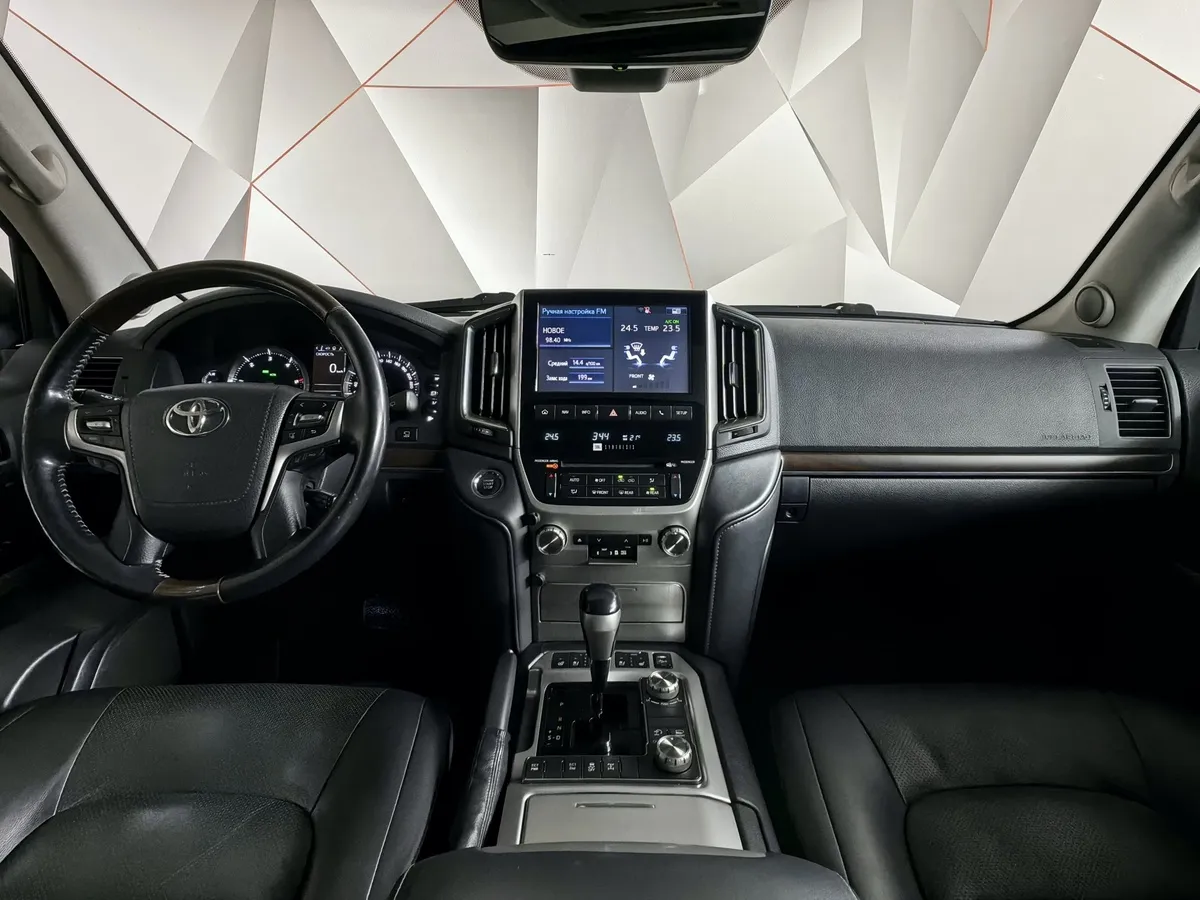 Toyota Land Cruiser 4.5 TD AT (249 л.с.) Черный в АВИЛОН. Слайд №14