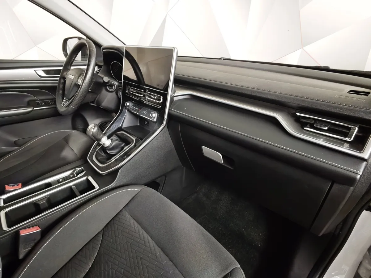 Haval M6 1.5 DCT 2WD (143 л.с.) Family Белый в АВИЛОН. Слайд №13