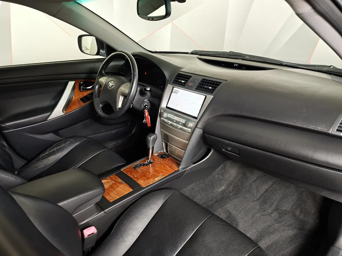 Toyota Camry 2.4 VVT-i AT (167 л.с.) Черный в АВИЛОН. Слайд №12