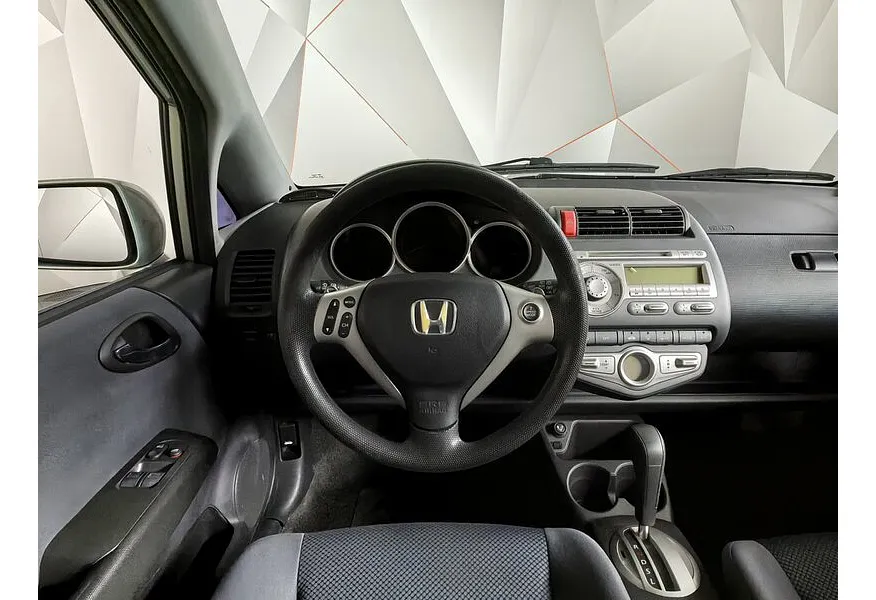 Honda Jazz 1.4 CVT (83 л.с.) Зеленый в АВИЛОН. Слайд №19