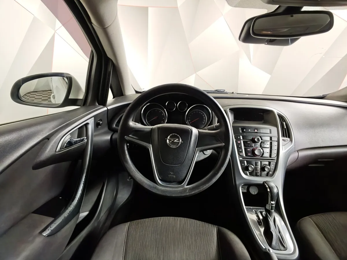Opel Astra 1.6 AT (115 л.с.) Белый в АВИЛОН. Слайд №15