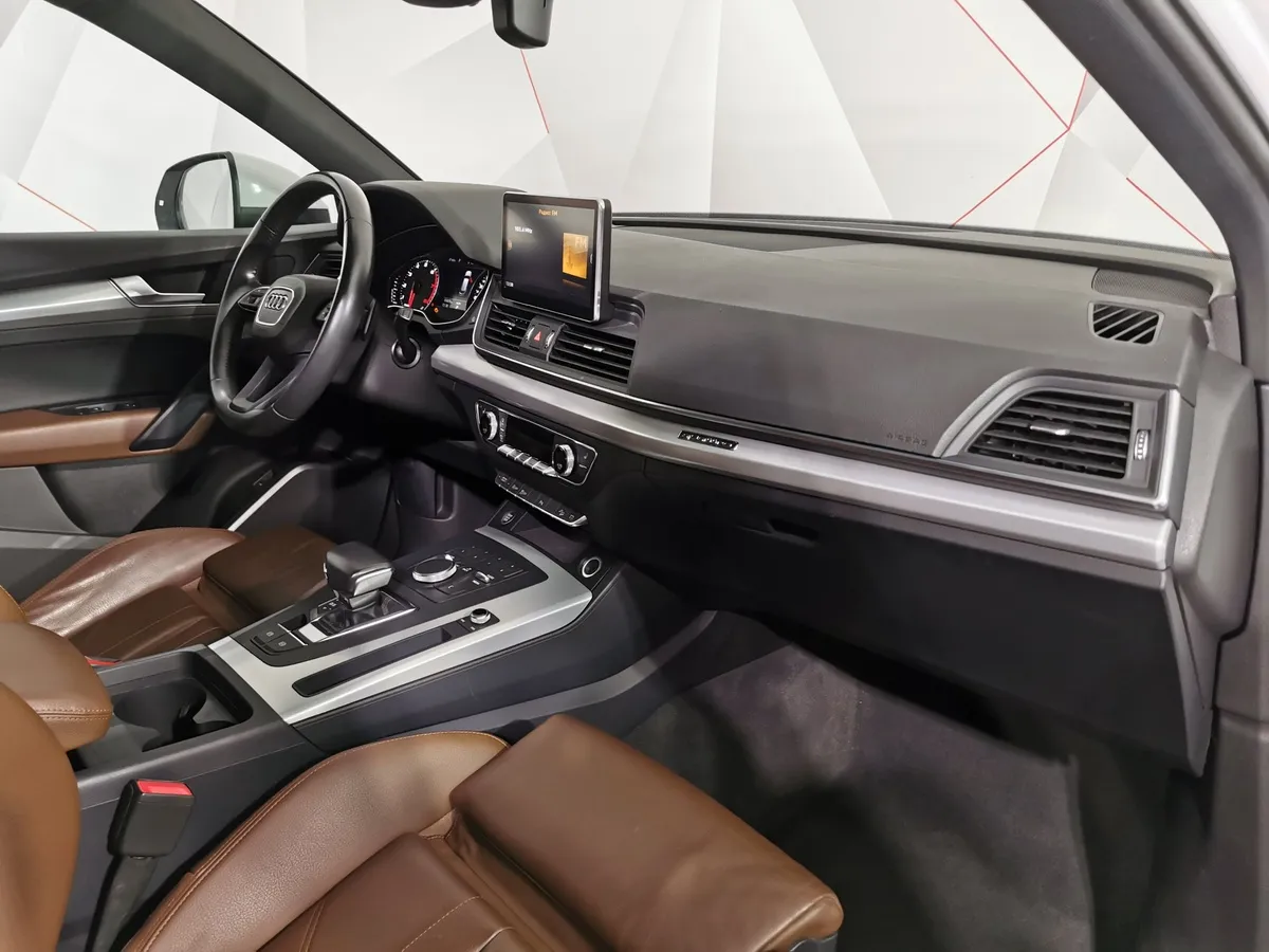 Audi Q5 2.0 TFSI S tronic quattro (249 л.с.) Sport Белый в АВИЛОН. Слайд №12