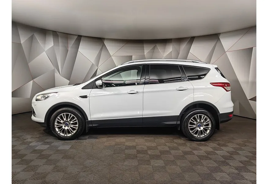 Ford Kuga 2.5 AT (150 л.с.) Titanium Белый в АВИЛОН. Слайд №3