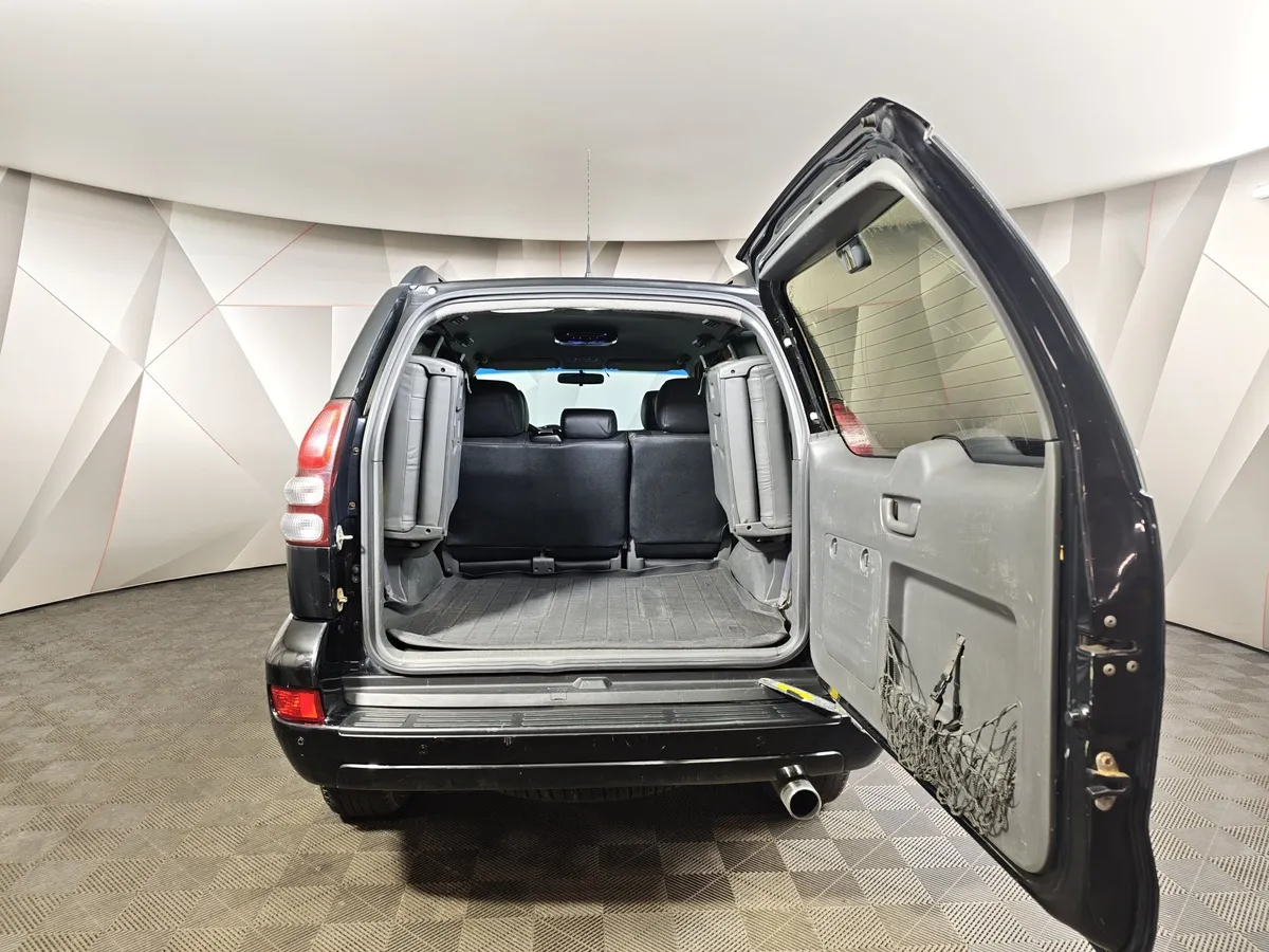 Toyota Land Cruiser Prado 4.0 AT (249 л.с.) Черный в АВИЛОН. Слайд №10