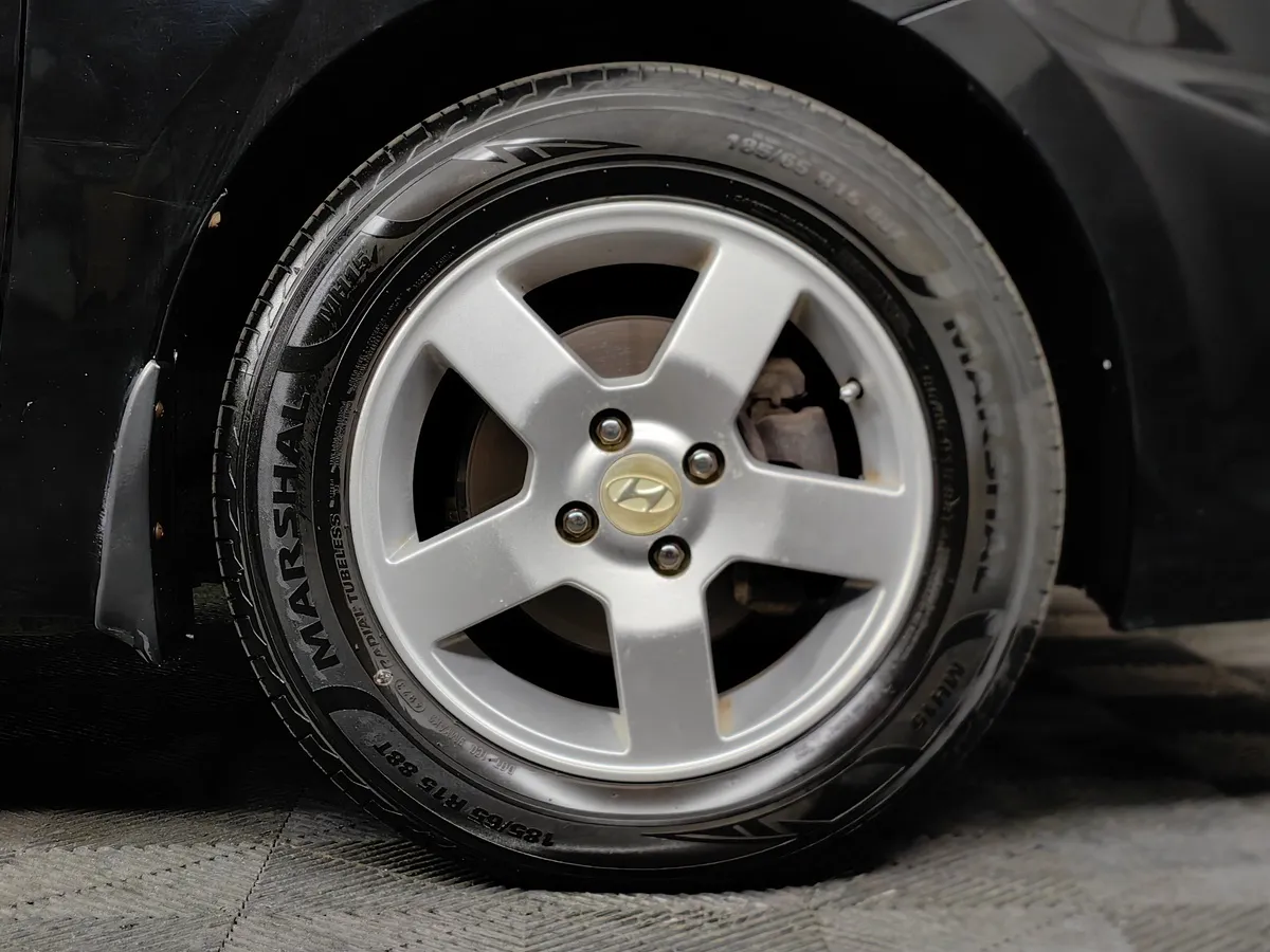 Hyundai Solaris 1.4 MT (107 л.с.) Active Черный в АВИЛОН. Слайд №9