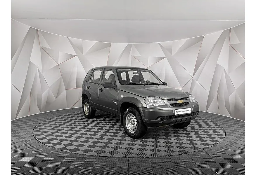 Chevrolet Niva 1.7 MT (80 л.с.) Серый в АВИЛОН. Слайд №3