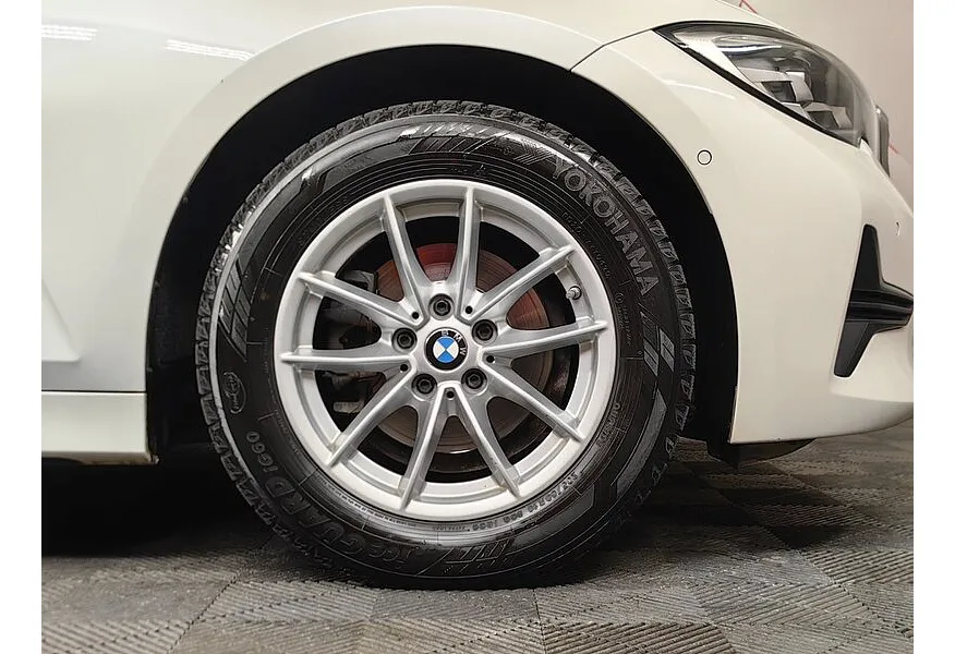 BMW 3 серия 318i Steptronic (156 л.с.) Белый в АВИЛОН. Слайд №7