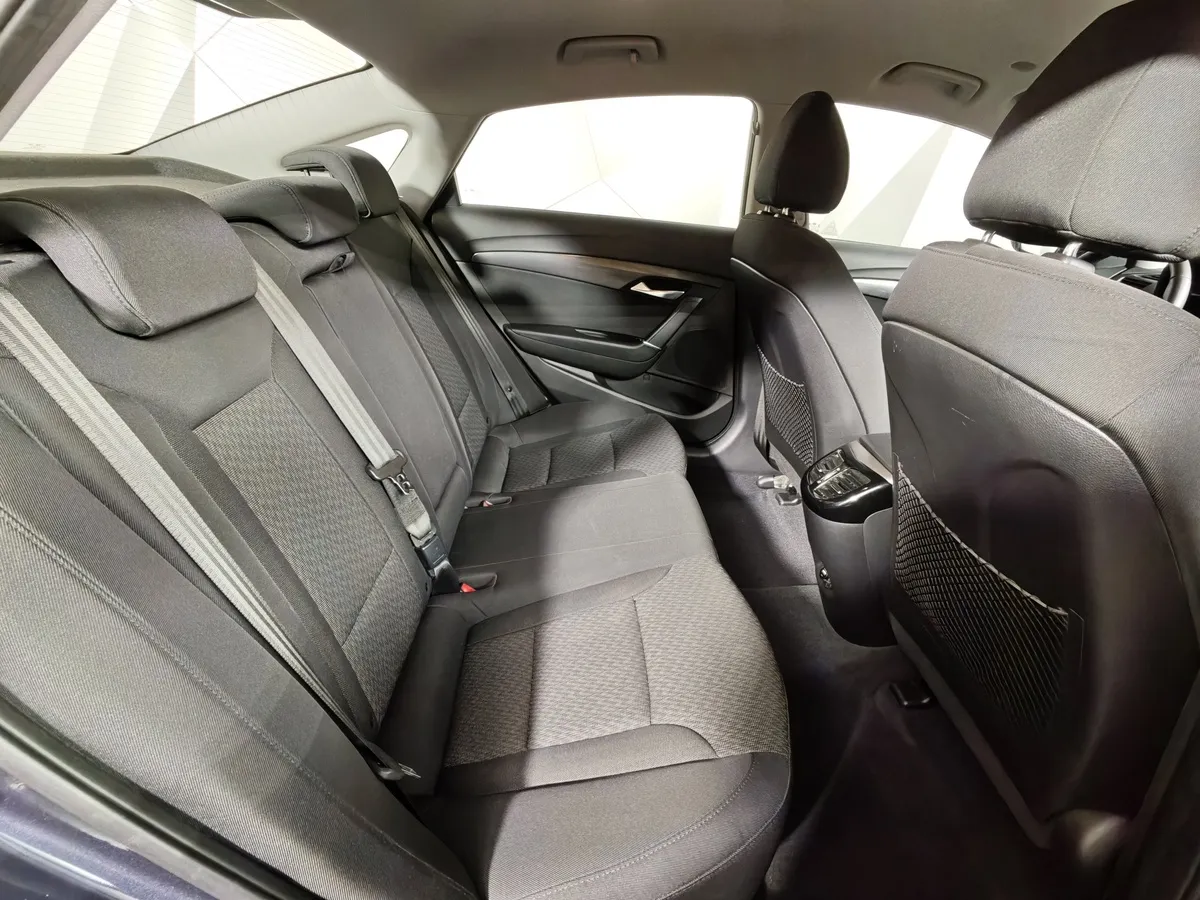 Hyundai i40 2.0 AT (150 л.с.) Comfort Синий в АВИЛОН. Слайд №16