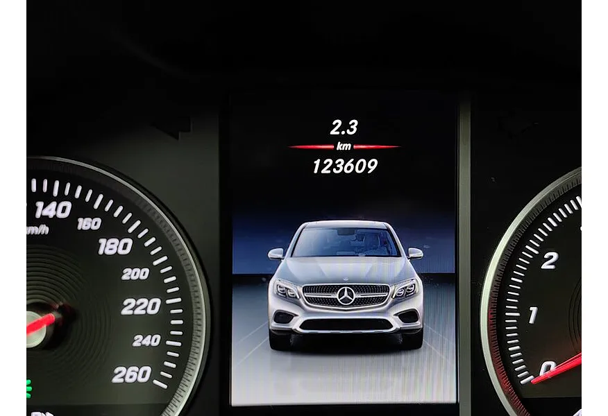 Mercedes-Benz GLC Купе 300 9G-TRONIC 4MATIC (245 л.с.) Sport Синий в АВИЛОН. Слайд №18