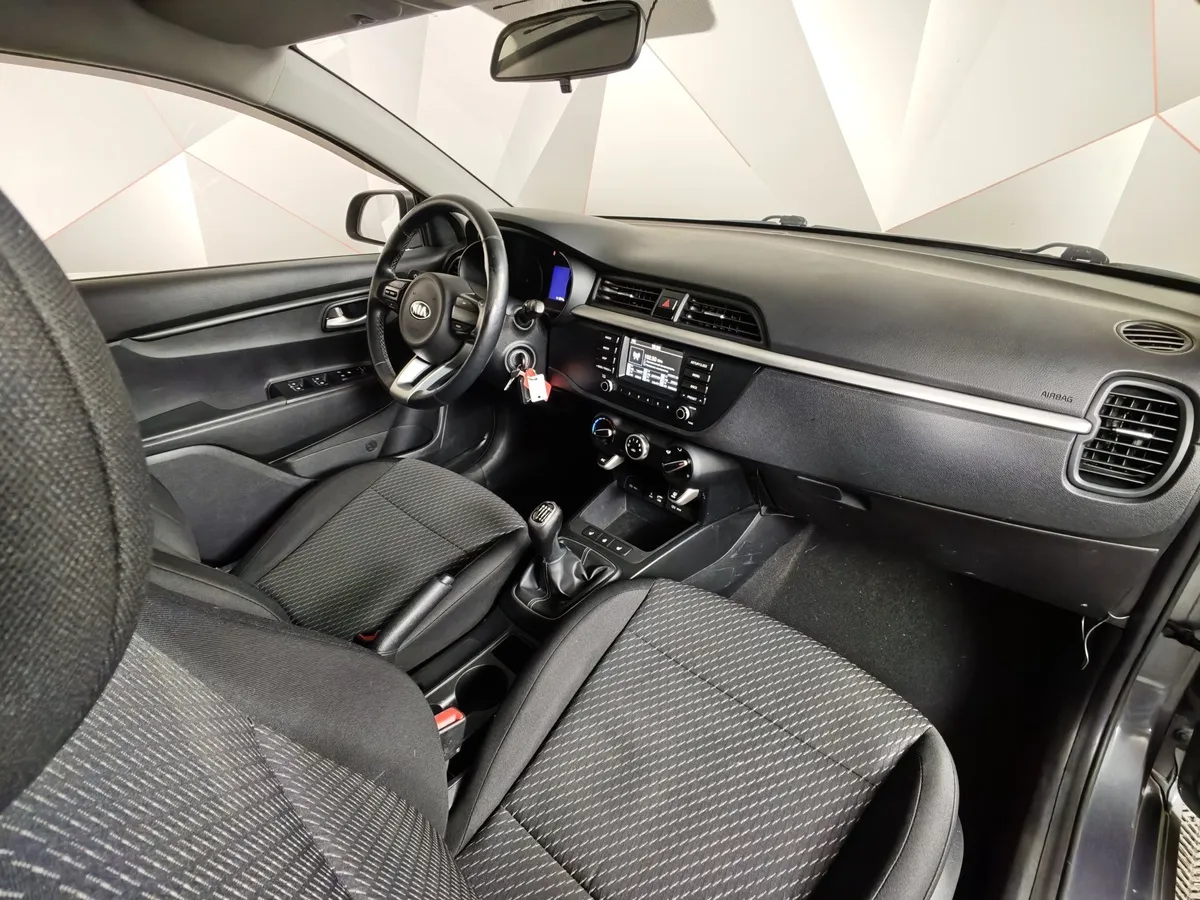 Kia Rio X-Line 1.6 MT (123 л.с.) Comfort Серый в АВИЛОН. Слайд №13