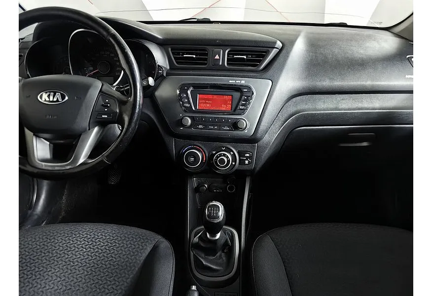 Kia Rio 1.6 MT (123 л.с.) Белый в АВИЛОН. Слайд №13