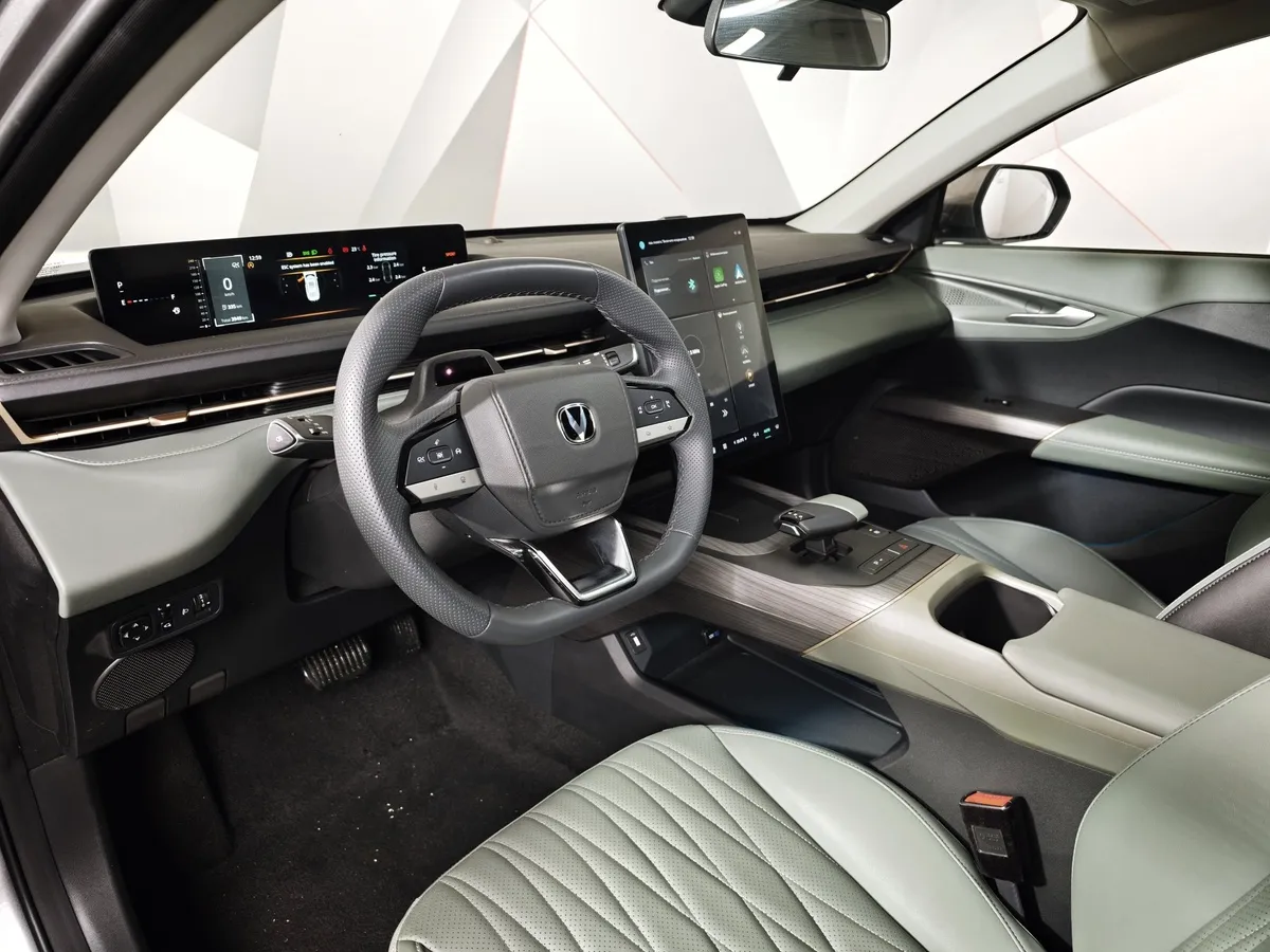 Changan Lamore 1.5T 7DCT 2WD (180 л.с.) Tech Серый в АВИЛОН. Слайд №19