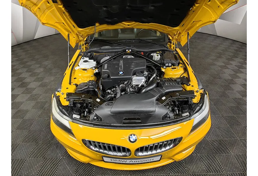 BMW Z4 sDrive20i AT (184 л.с.) Желтый в АВИЛОН. Слайд №9