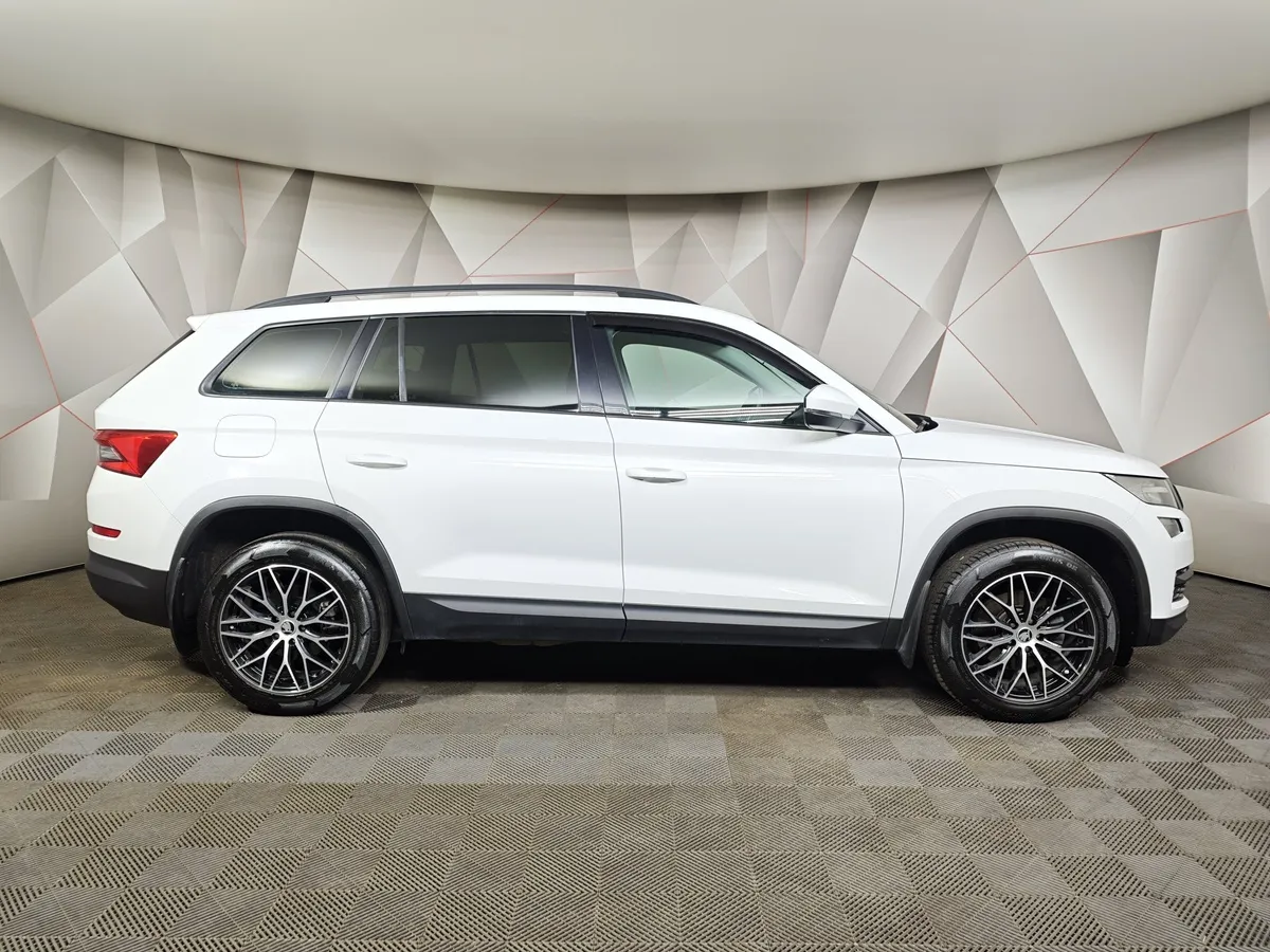 Skoda Kodiaq 1.4 TSI DSG (150 л.с.) Белый в АВИЛОН. Слайд №6