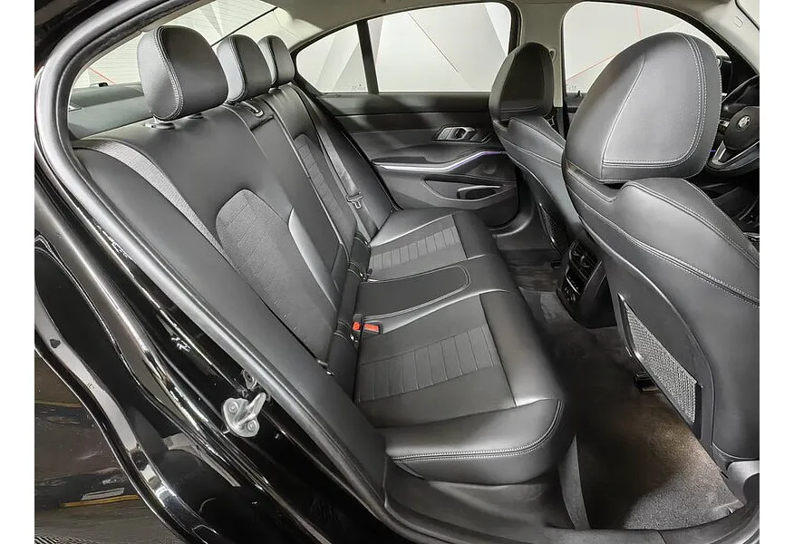 BMW 3 серия 320d Steptronic (190 л.с.) Черный в АВИЛОН. Слайд №8