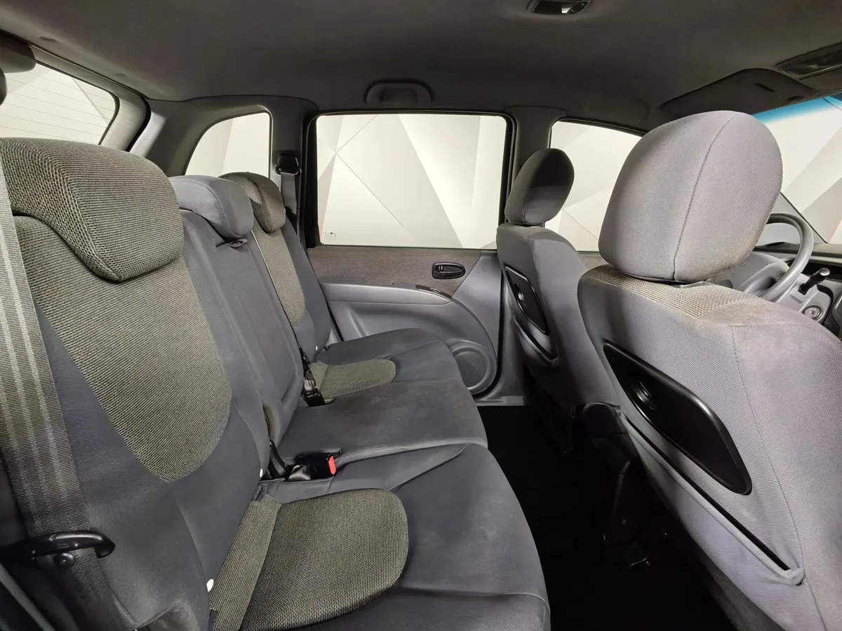 Hyundai Matrix 1.8 MT (122 л.с.) Черный в АВИЛОН. Слайд №13