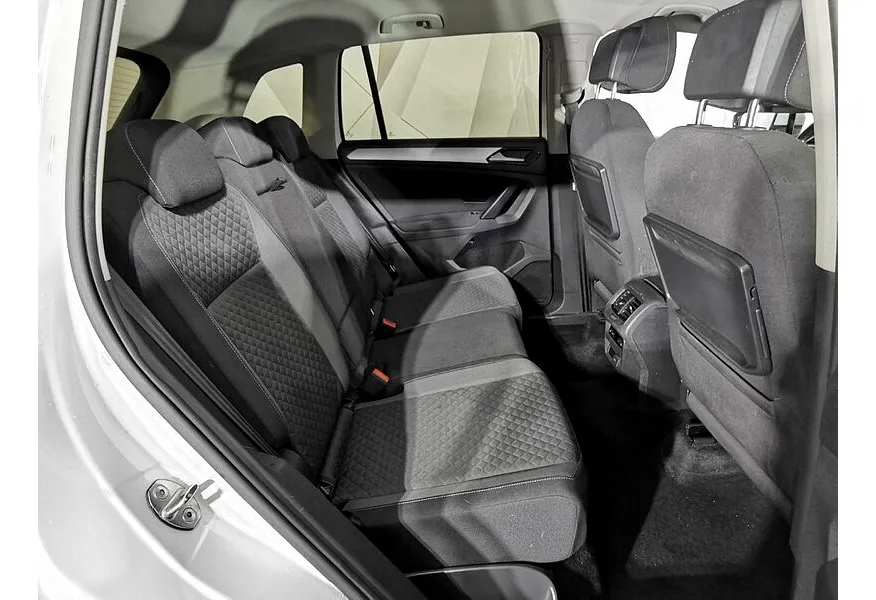 Volkswagen Tiguan 1.4 TSI BlueMotion MT (125 л.с.) Comfortline Белый в АВИЛОН. Слайд №17