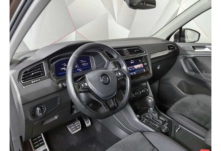 Volkswagen Tiguan 1.4 TSI 4Motion DSG (150 л.с.) Connect Коричневый в АВИЛОН. Слайд №19