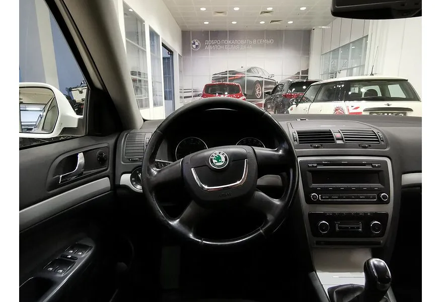 Skoda Octavia 1.8 TSI MT (152 л.с.) Ambition (CKD) Белый в АВИЛОН. Слайд №19