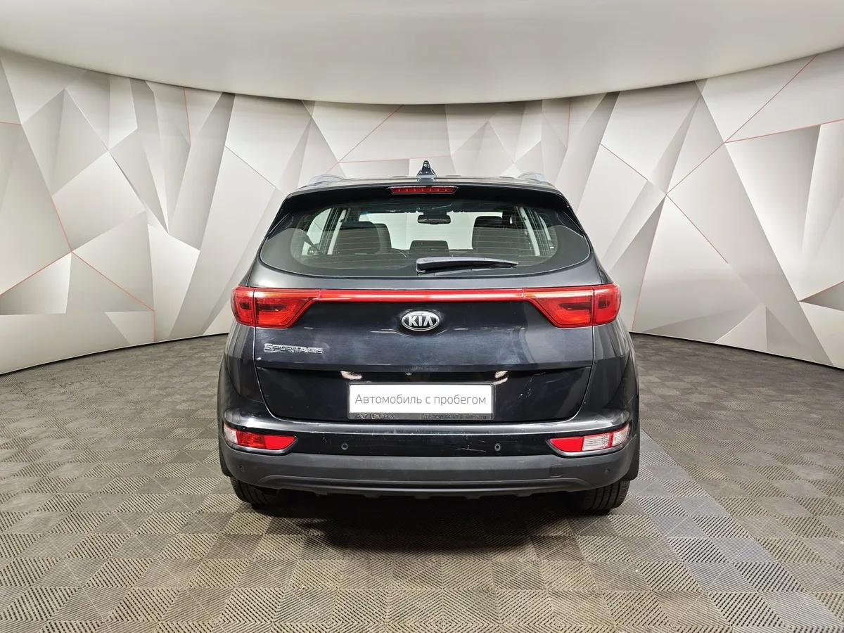 Kia Sportage 2.0 AT (150 л.с.) Luxe Черный в АВИЛОН. Слайд №8