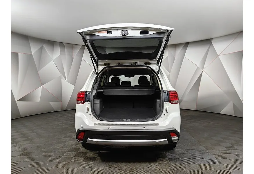 Mitsubishi Outlander 2.4 CVT 4WD (167 л.с.) Белый в АВИЛОН. Слайд №21
