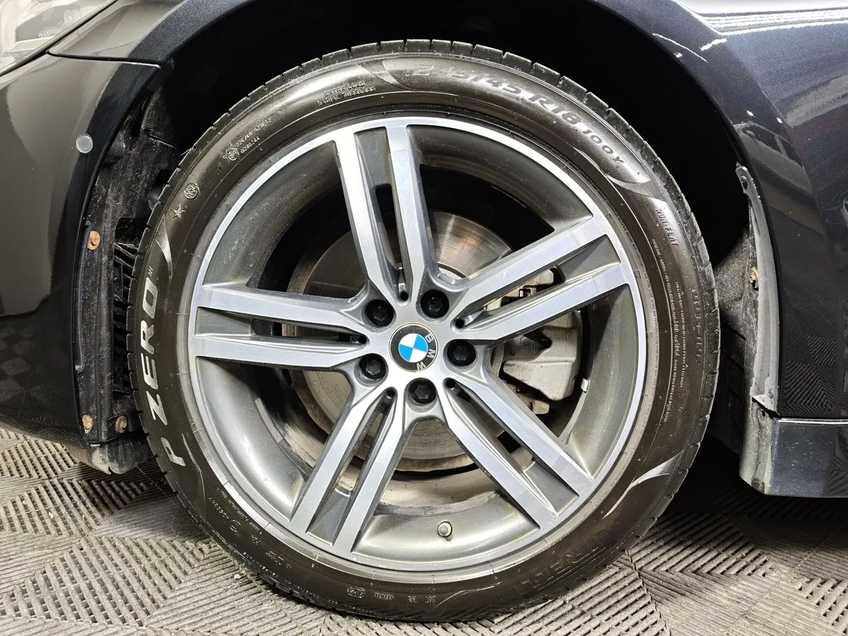 BMW 5 серия 520d xDrive Steptronic (190 л.с.) Синий в АВИЛОН. Слайд №7