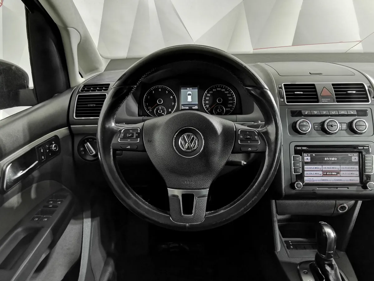 Volkswagen Touran 1.4 TSI DSG (170 л.с.) Highline Коричневый в АВИЛОН. Слайд №20