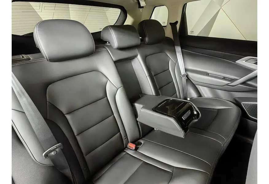 Geely Atlas 1.8 AT (184 л.с.) Luxe LED Серебристый в АВИЛОН. Слайд №17