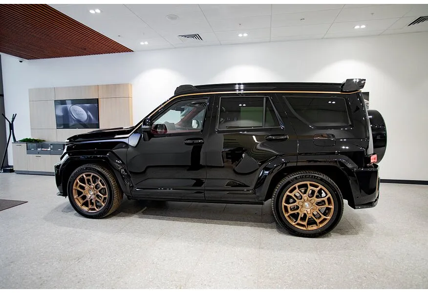 АВИЛОН - TANK 700 3.0 Turbo V6 AT 4WD (422 л.с.) Edition One Черный - slide 2