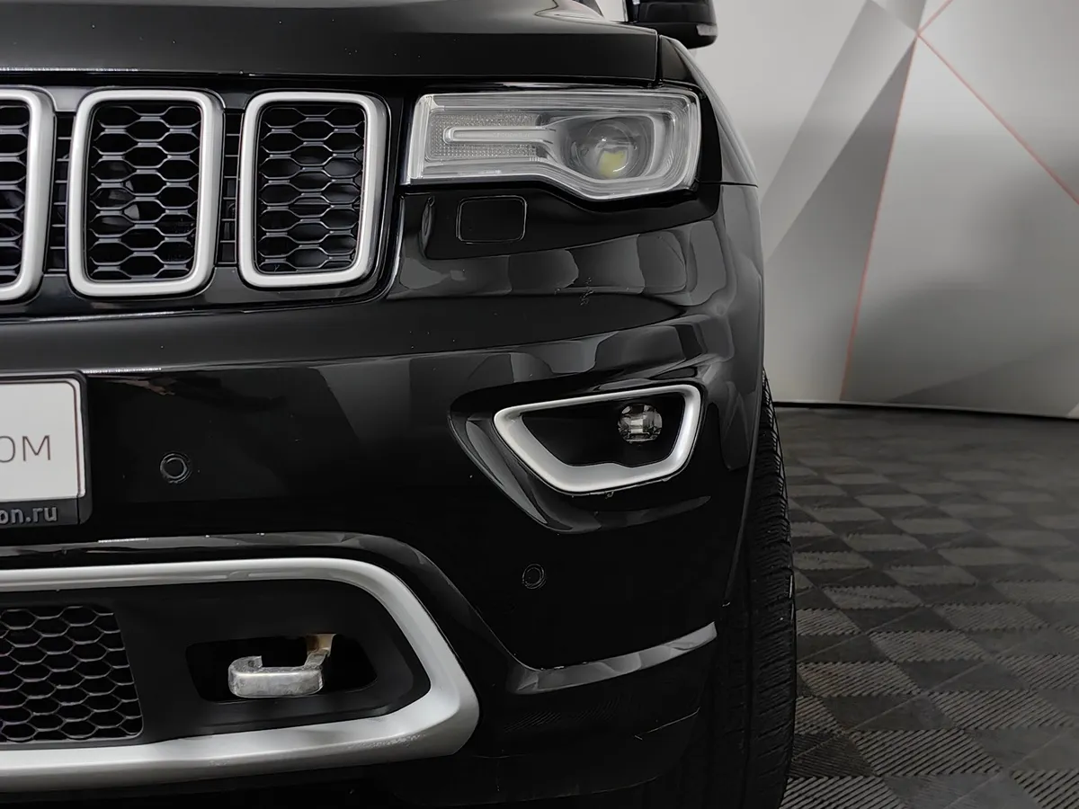 Jeep Grand Cherokee 3.6 AT AWD (286 л.с.) Overland Черный в АВИЛОН. Слайд №10
