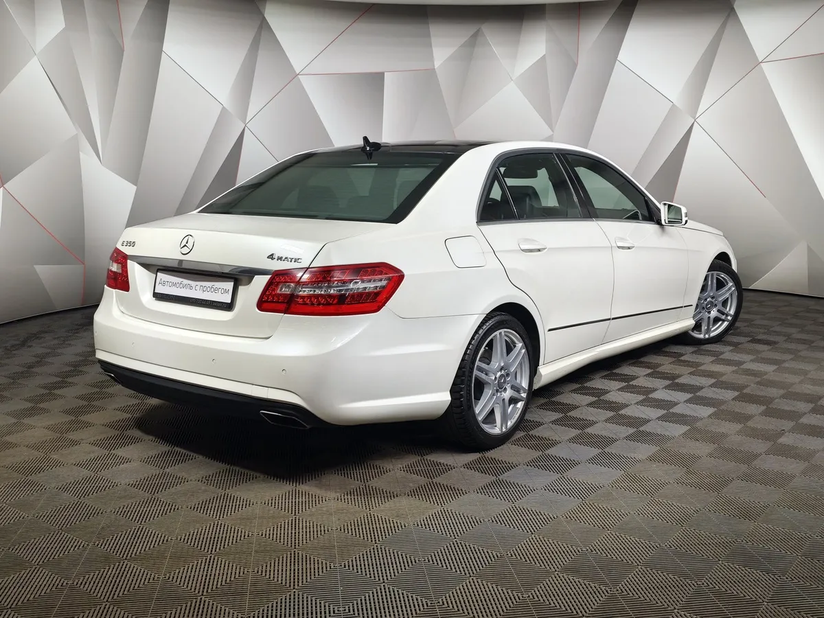Mercedes-Benz E-Класс E 350 4MATIC 7G-Tronic Plus (272 л.с.) Белый в АВИЛОН. Слайд №2