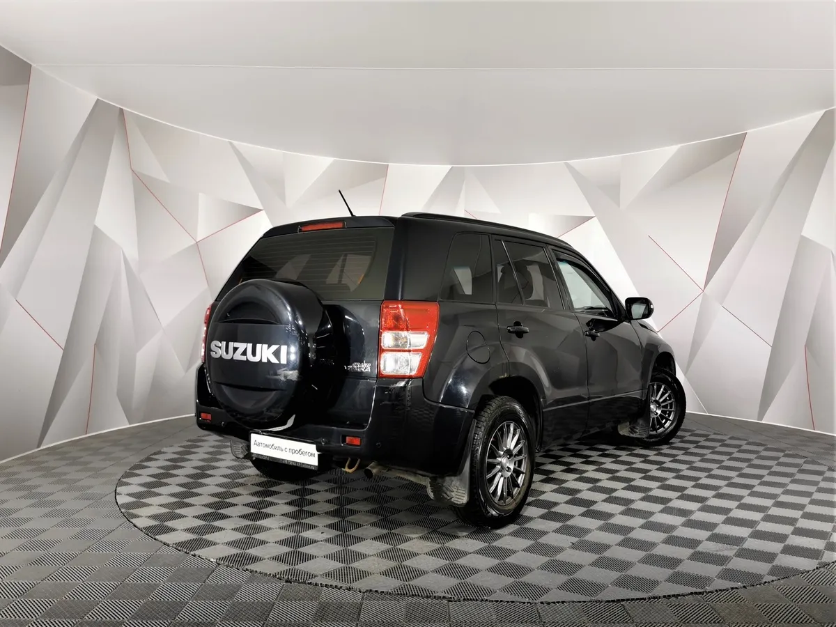 Suzuki Grand Vitara 2.0 AT AWD (140 л.с.) Черный в АВИЛОН. Слайд №2