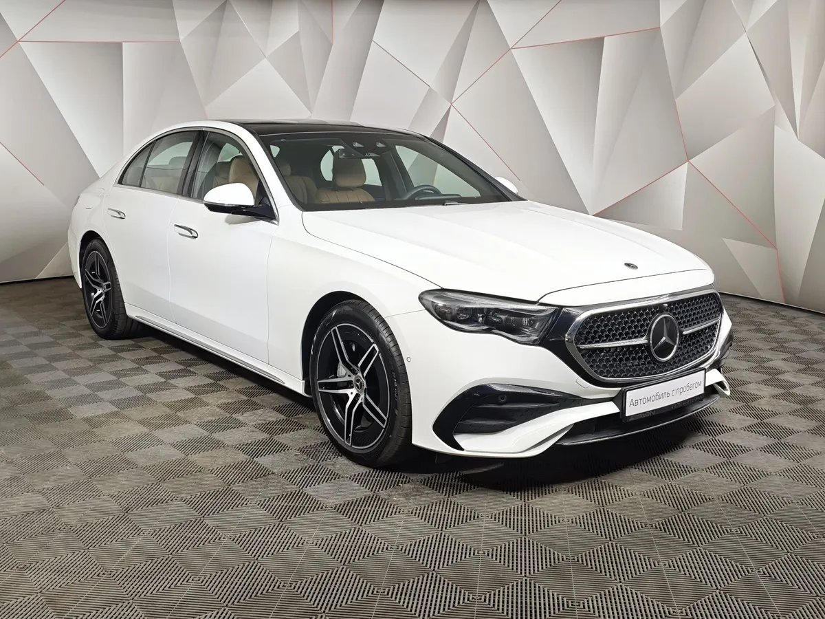 Mercedes-Benz E-Класс E 300 4MATIC (258 л.с.) Белый в АВИЛОН. Слайд №3