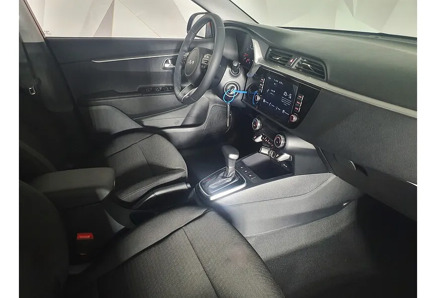 АВИЛОН - Solaris KRX 1.6 AT (123 л.с.) Prestige Красный - slide 7