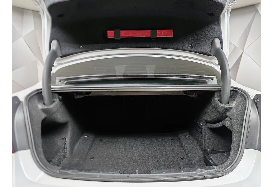 BMW 3 серия 320d xDrive AT (190 л.с.) Base Локальная сборка Белый в АВИЛОН. Слайд №9