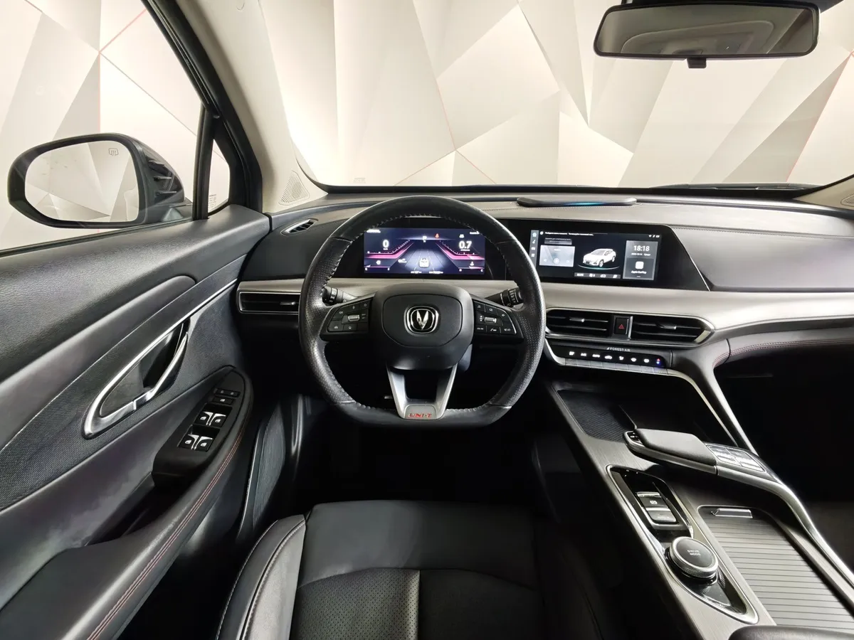 Changan UNI-T 1.5T 7DCT (181 л.с.) Tech Черный в АВИЛОН. Слайд №19