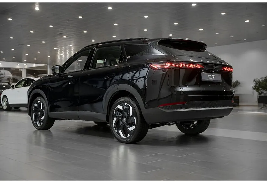 OMODA C7 1.6 DCT 4WD (150 л.с.) Стиль Черный в АВИЛОН. Слайд №7