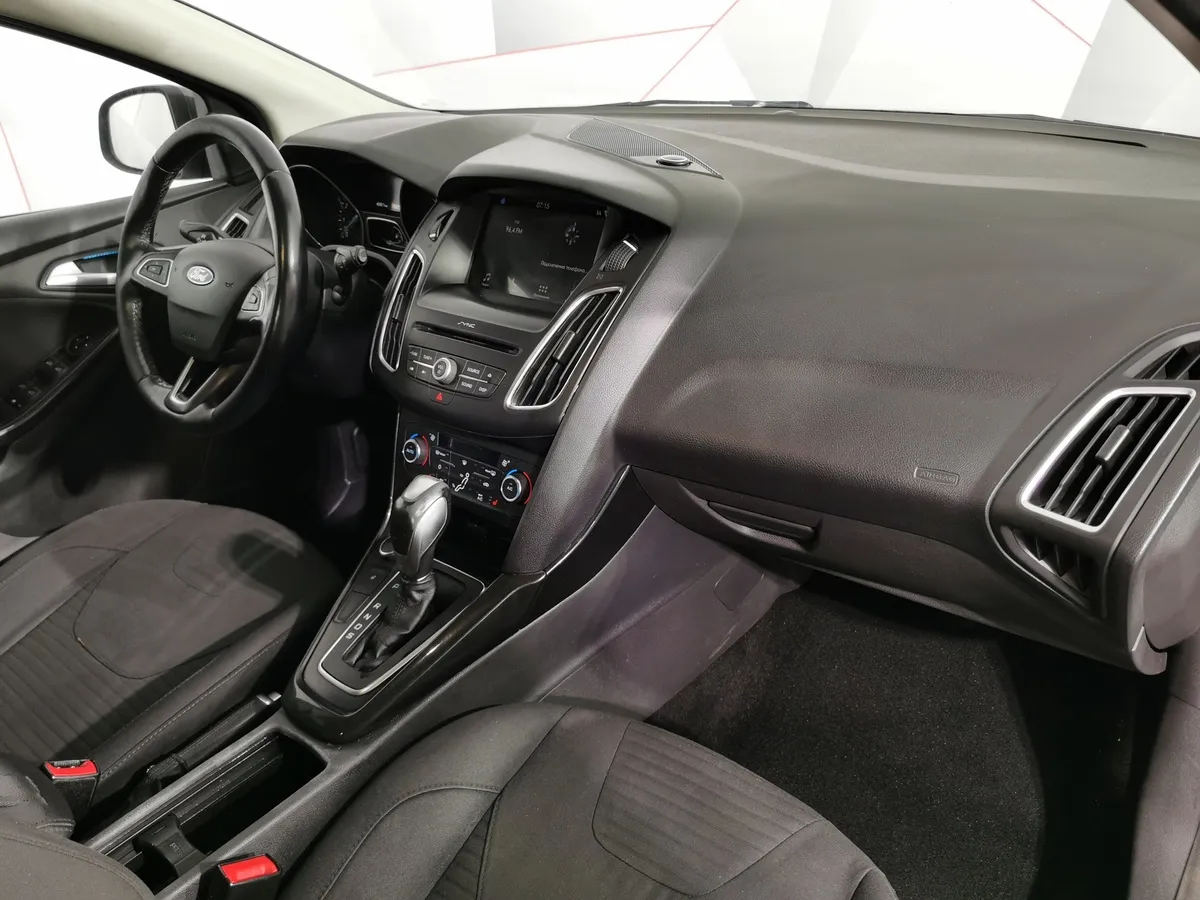 Ford Focus 1.5 EcoBoost AT (150 л.с.) Titanium Серый в АВИЛОН. Слайд №12