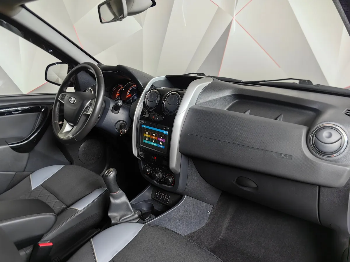 ВАЗ (Lada) Largus 1.6 MT 16 кл (5 мест) (106 л.с.) KS045-52-X00 Luxe Красный в АВИЛОН. Слайд №13