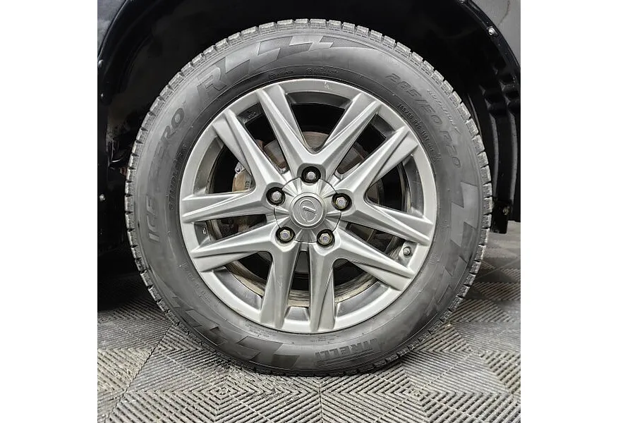 Lexus LX 570 AT (367 л.с.) Черный в АВИЛОН. Слайд №19