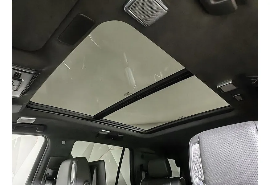 Cadillac Escalade 6.2 AT AWD (420 л.с.) Sport Platinum Черный в АВИЛОН. Слайд №21