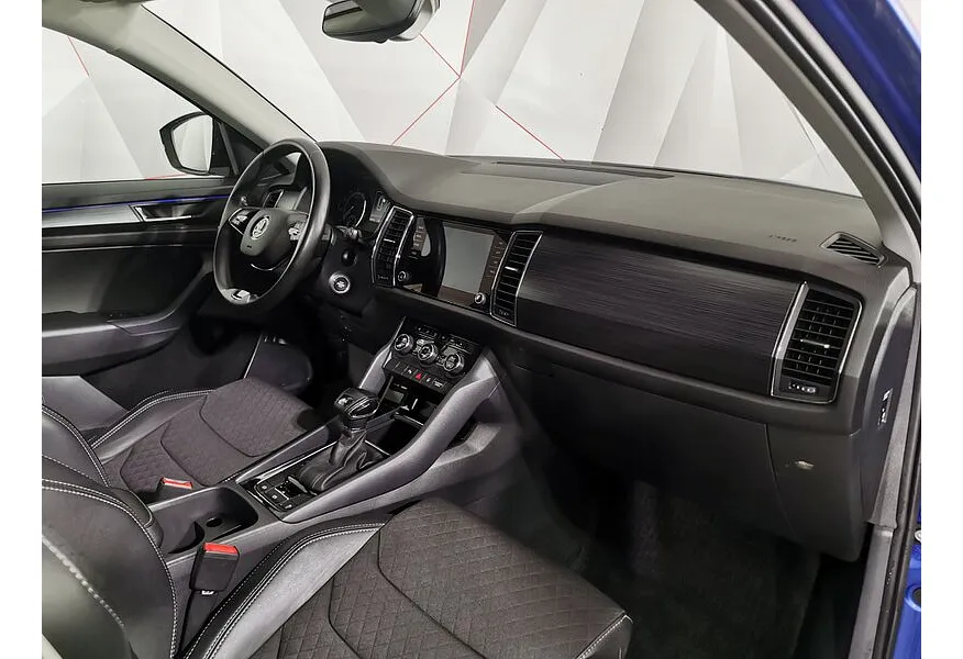 Skoda Kodiaq 1.4 TSI DSG (150 л.с.) Синий в АВИЛОН. Слайд №12