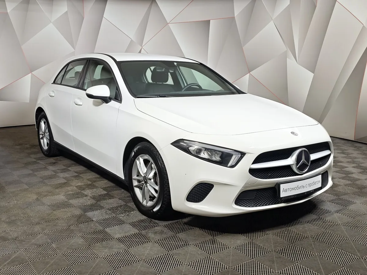 Mercedes-Benz A-Класс A 200 7G-DCT (150 л.с.) Comfort Белый в АВИЛОН. Слайд №3
