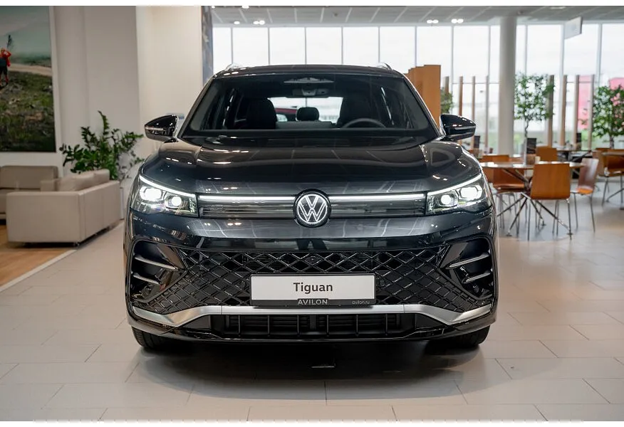 АВИЛОН - Volkswagen Tiguan 380 TSI 2.0 DSG 4WD (220 л.с.) R-Line Черный - slide 2