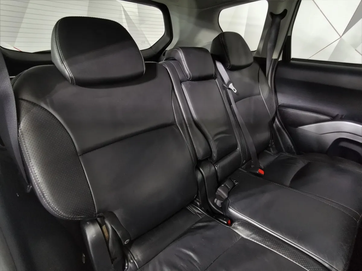 Peugeot 4007 2.4 CVT 4x4 (170 л.с.) Белый в АВИЛОН. Слайд №15